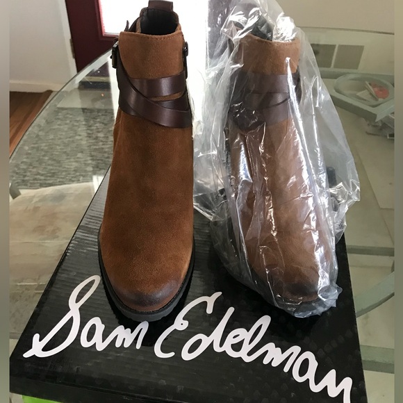 ✨✨NWT Sam Edelman Booties ✨ - Picture 3 of 4